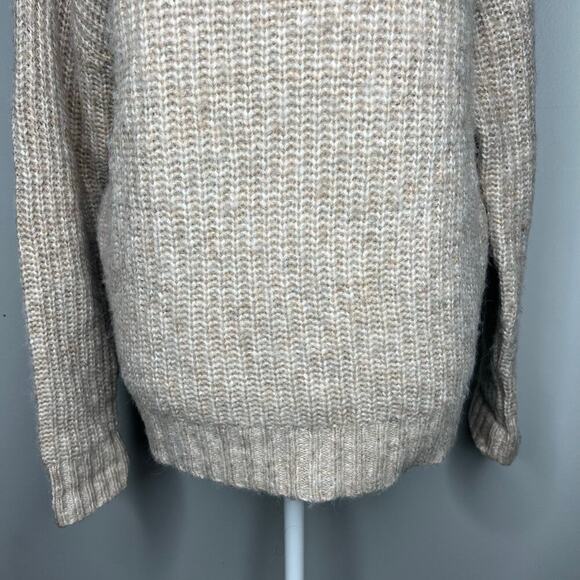 KUT from the Kloth Women’s Cream Tutleneck Sweater Size Medium Chunky Oversized - Picture 3 of 9